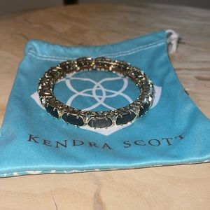 KENDRA SCOTT - Dark Grey Harper Bangle